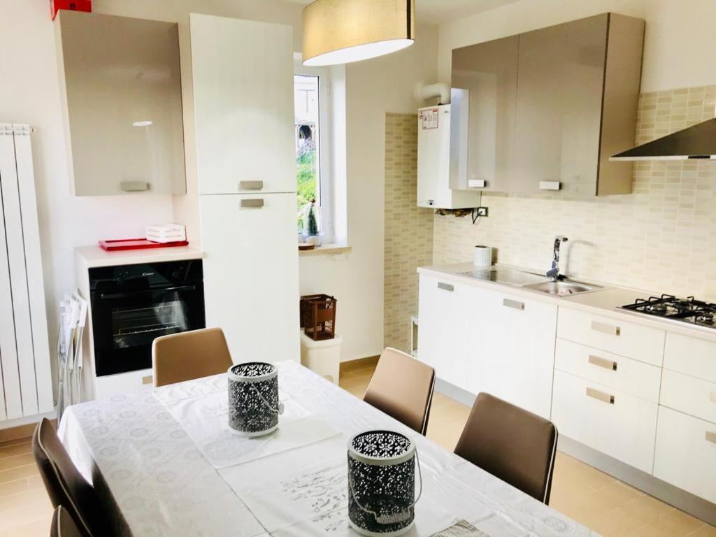 5 Miles Apt Apartment Rocca Cinquemiglia Bagian luar foto